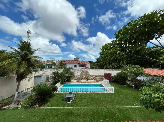 Casa para alugar no Turu, pode ser casa comercial, 5 quartos,5 banheiro,5 vagas de garagem