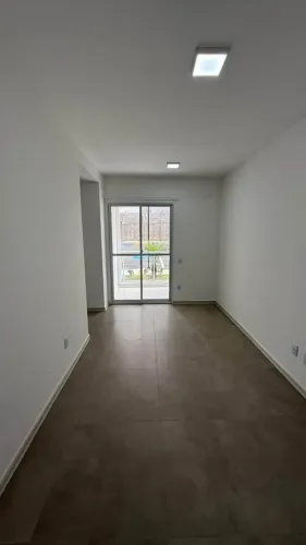 Apartamento 2 dormitórios com varanda direto com proprietária