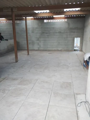 Construção civil trabalho com piso alvenaria reboco