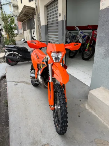 KTM EXC 300 TBI 2025 SEMI NOVA DE QUALIDADE