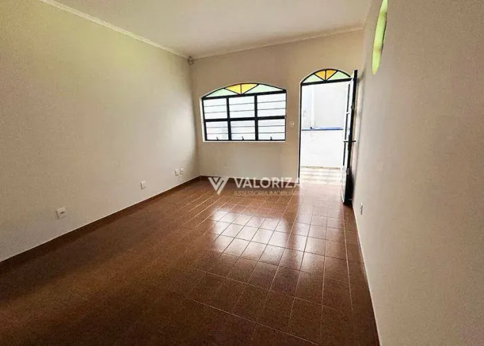 Casa com 3 quartos para alugar, 228 m² por R$ 6.720/mês - Jardim Faculdade - Sorocaba/SP
