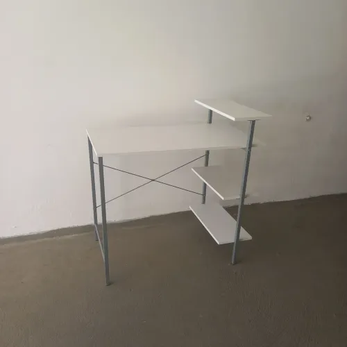Vendo mesinha pra computador