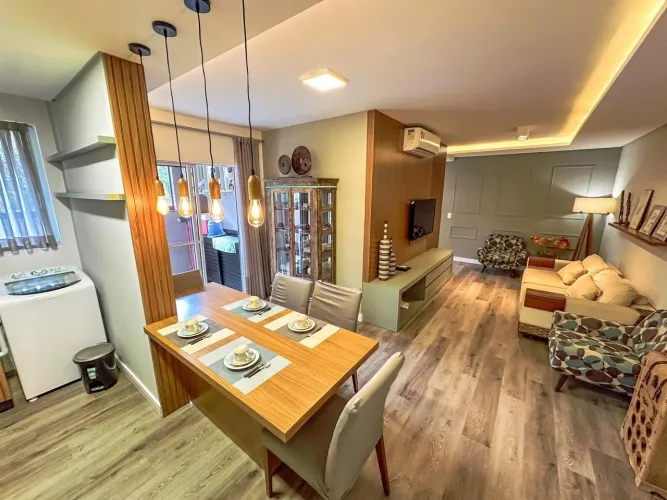 Apartamento com 2 dormitórios à venda, 67 m² por R$ 689.000,00 - Centro - Balneário Piçarr