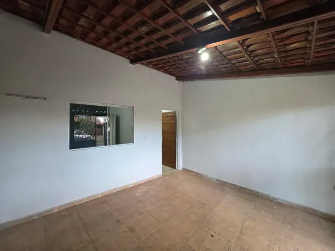 Imóvel para aluguel possui 70 metros quadrados com 2 quartos em Jardim Diamantina - Goiâni