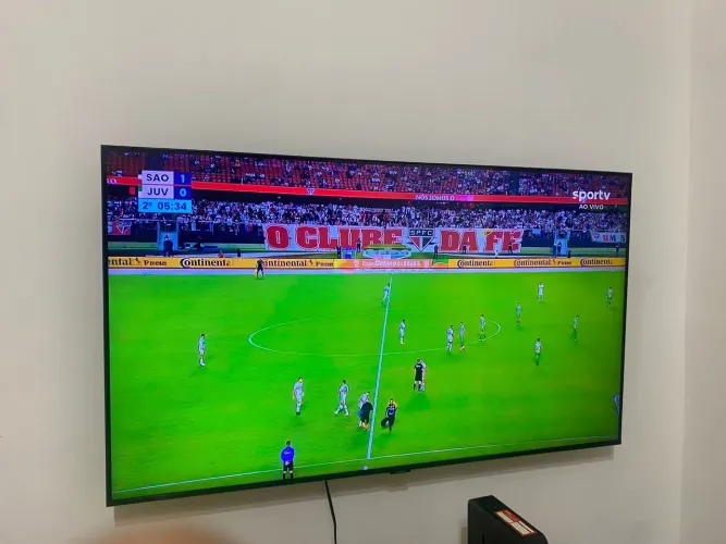 Vendo Smartv Samsung 50 polegadas 4k borda infinita com comando de voz e Xbox R$ 1850,00