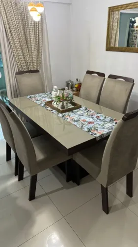 Mesa de Jantar 6 cadeiras 