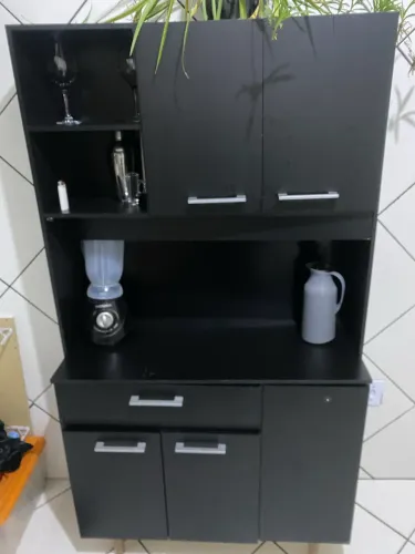 Armário super conservado 