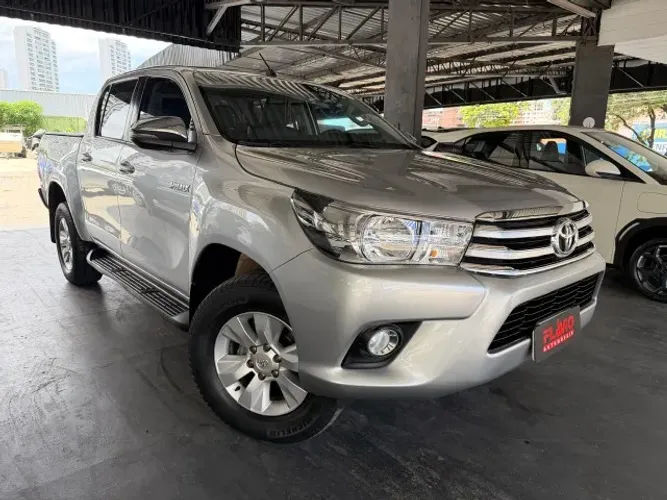 Toyota Hilux CD SRV 4X4 2.8 TDI Diesel Aut. 2018