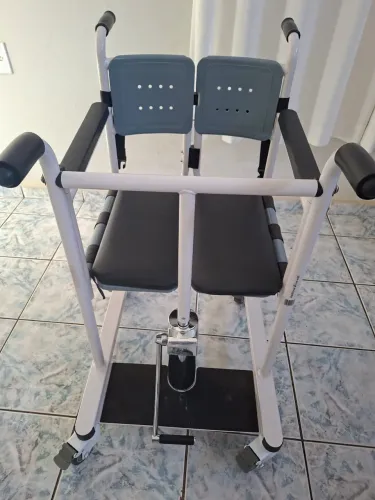 Vende-se cadeira de transferência