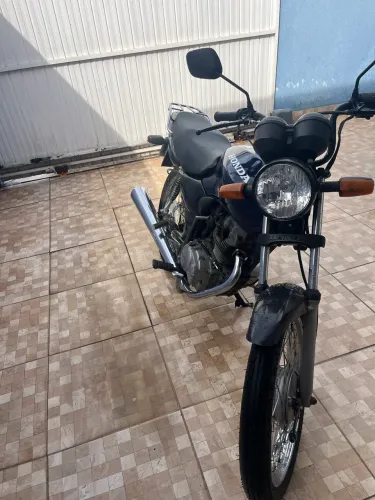 Fan 125 impecável.