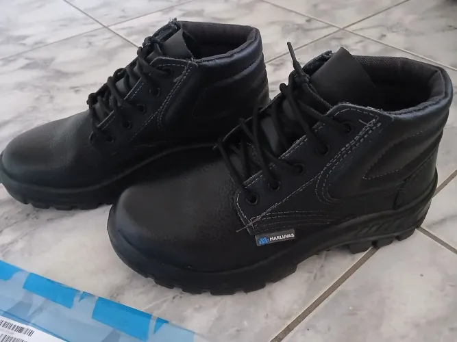 Bota Marluvas N° 40 Nova