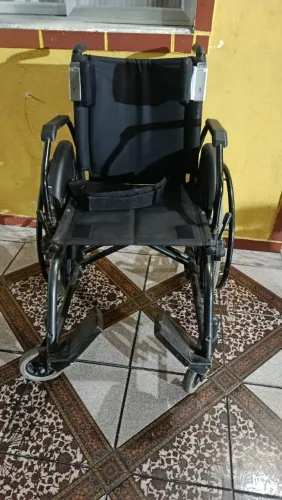 Cadeira de rodas adaptada