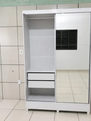Guarda-roupa solteiro 