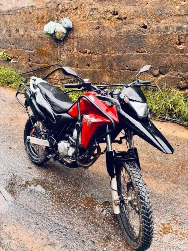 Vendo XRE 300 2014