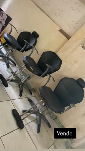 Vendo cadeiras de salão 