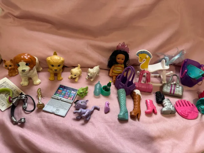 Lote Pets Cachorros e acessórios de Barbie