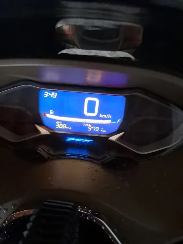 Vendo moto pcx zerada
