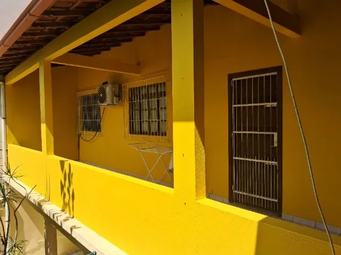 ALUGO CASA COCAL (VILA VELHA) 2 QUARTOS