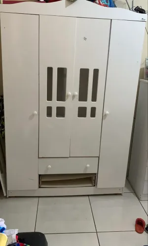 Guarda roupa infantil