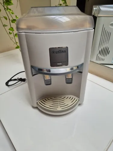 Bebedouro - Purificador de Água só 250,00