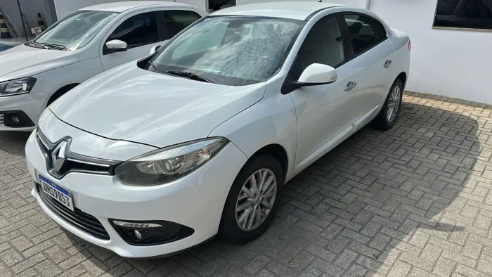 Renault Fluence Sed. Dynamique 2.0 16V Flex Aut. 2015
