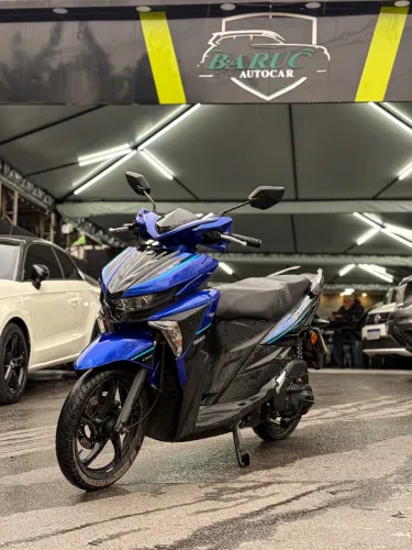 Moto novíssimo único dono 