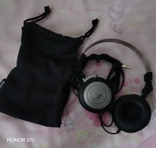 FONE AKG K414, NOVO NA CAIXA