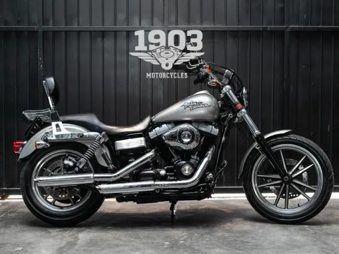 HARLEY-DAVIDSON DYNA GLIDE SUPER GLIDE FXD 2009