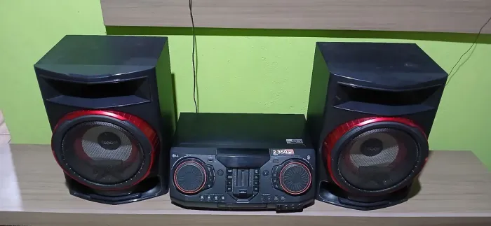 Som LG Xboom 2350