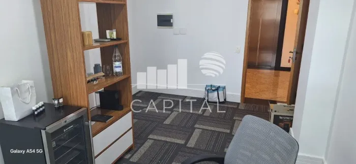 Venda e Locação de Sala Comercial Mobiliada Em Alphaville