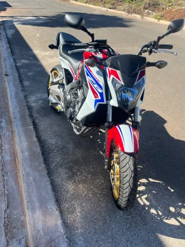 CB650F Bem nova 