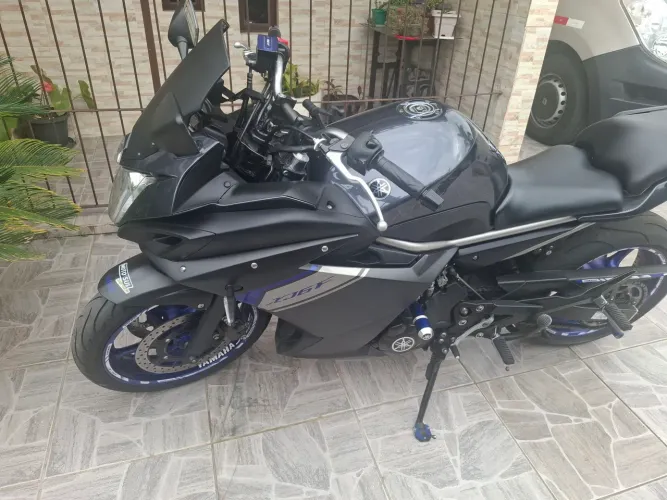 XJ6F 2015