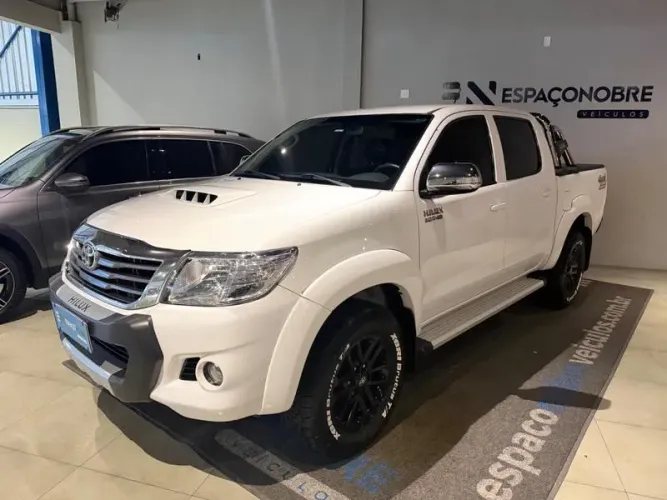 Toyota Hilux CD SRV D4-d 4X4 3.0 TDI Diesel AUT 2015