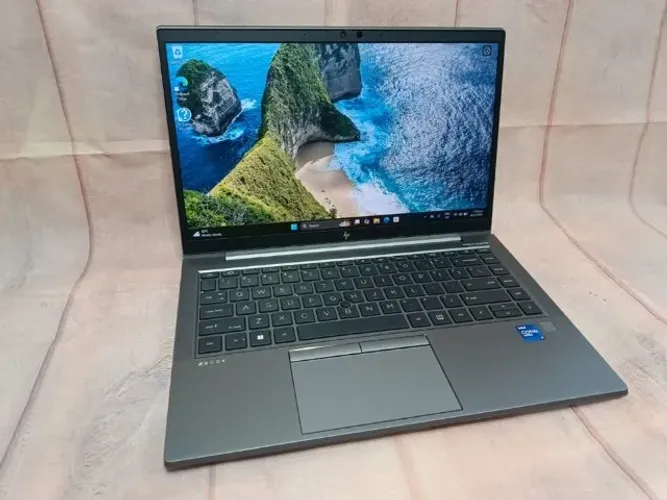 Notebook HP Zbook i5 11a / 16GB / 512 ssd nvme / Iris Xe
