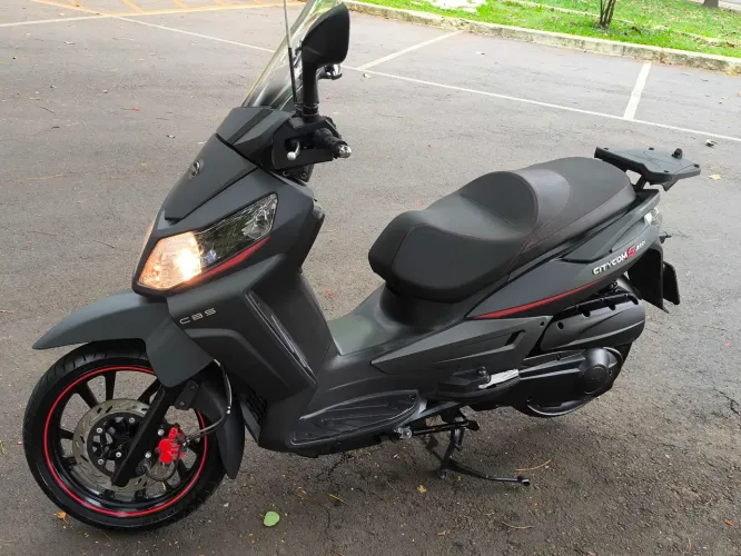 Citycom Ano 2024 Preto Fosco,Novíssima.........Na Garantia,Apenas 4800 km!!!!!