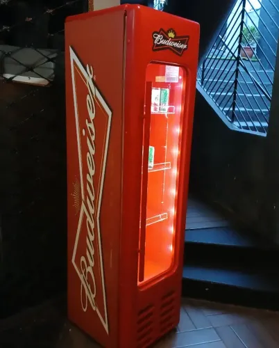 Cervejeira Slim Budweiser 300 litros