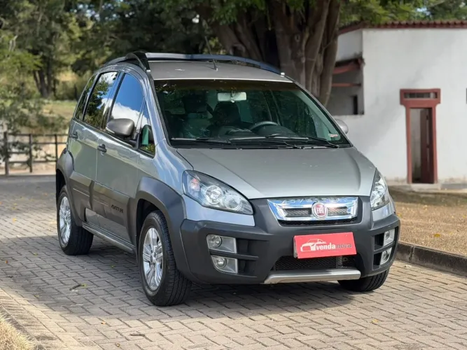 Fiat Idea Attractive 1.4 Fire Flex 8V 5P 2012