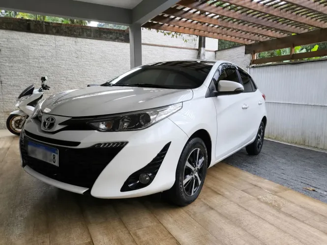 Toyota Yaris XLS Connect 1.5 Flex 16V 5P AUT 2021