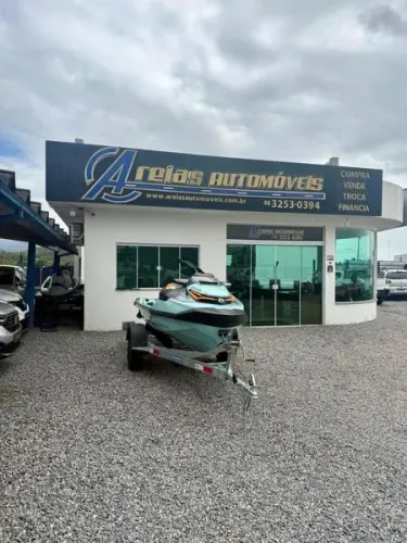 Jet Ski Seadoo Wake Pro 230