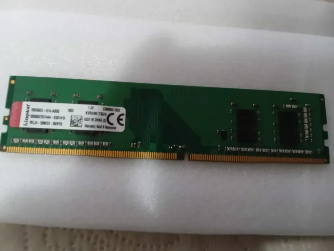 KINGSTON RAM DDR4 4GB para PC de Mesa