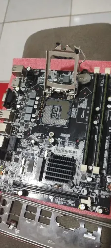 Vende-se placa mãe h55 soquete LGA 1156 da Duex