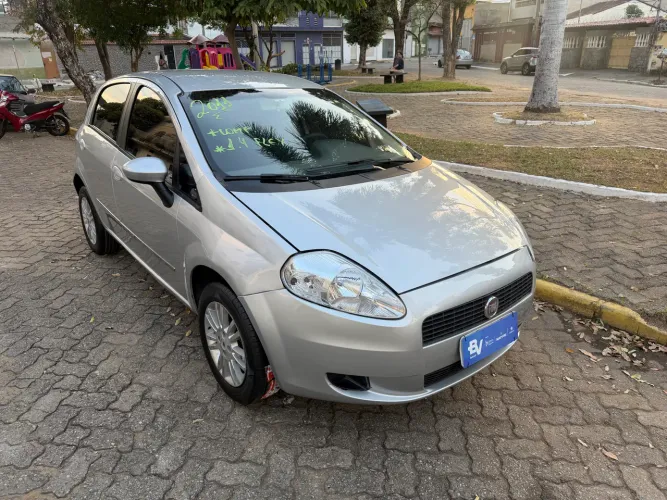Fiat Punto Attractive 1.4 Fire Flex 8V 5P 2011