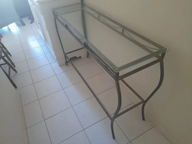 Mesa aparador ferro / vidro