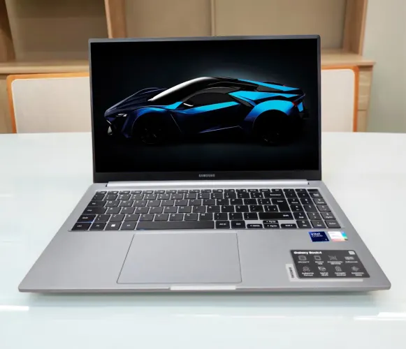 NOTEBOOK SAMSUNG GALAXY 4 i5 13°Ger/ Tela IPS 120hz/ Biometria- 512 Nvme