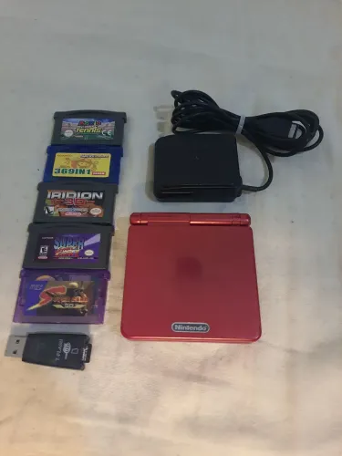 Kit Gameboy Advance SP Vermelho + 3 jogos + flashcard + Carregador