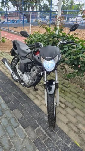 Moto Titan 150