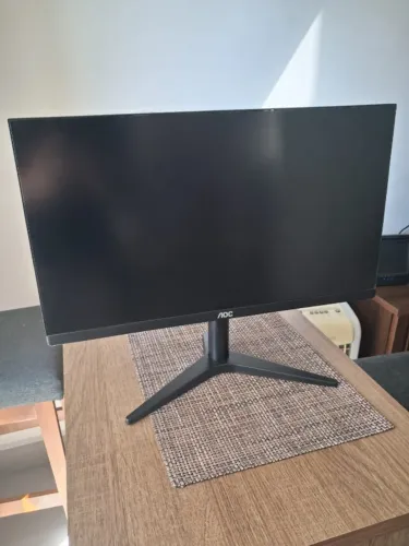 Monitor AOC 21.5"