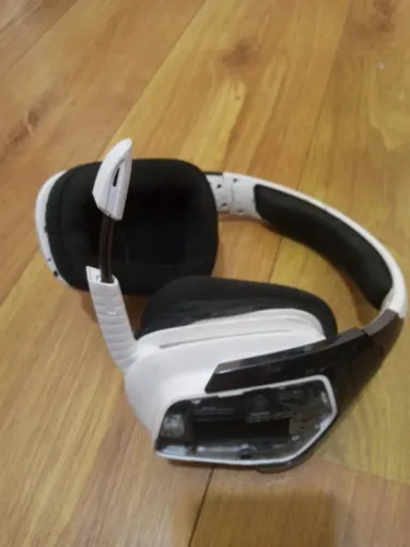 Headset sem fio Logitech g933 artemis spectrum snow