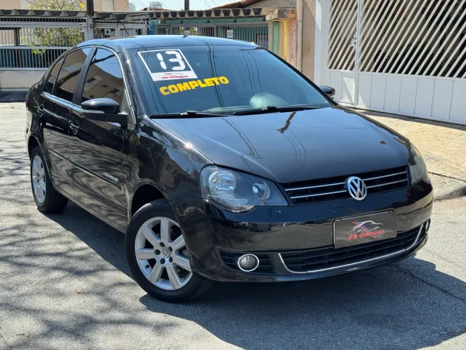 Volkswagen Polo Sed. Comfort. 1.6 MI Tot. Flex 8V 2013