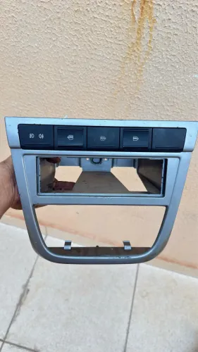 MOLDURA CENTRAL VW GOL SAVEIRO VOYAGE
